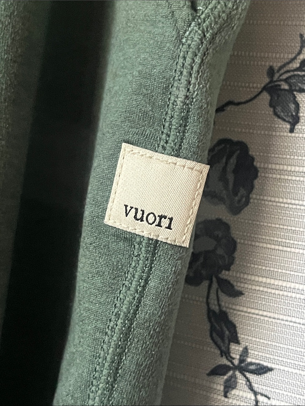 Vuori Halo Lightweight Joggers - Picture 4 of 8
